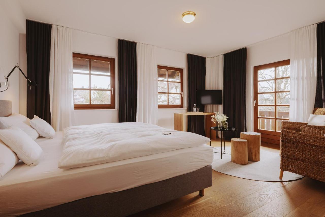Der Hirschen Hotel Sankt Margen Room photo
